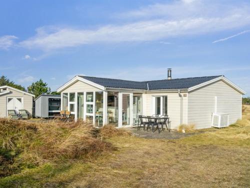 Holiday Home Avelin - 800m from the sea by Interhome