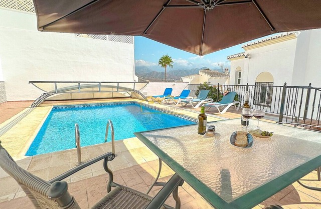 Casa de vacaciones 'Balcón Del Mar' con vistas al mar, Wi-Fi y aire acondicionado
