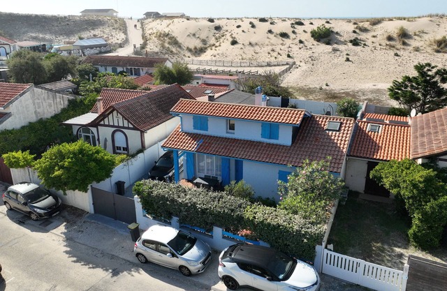 Casa de vacaciones 'Beach Villa 14 Personnes' con terraza privada, Wi-Fi y aire acondicionado