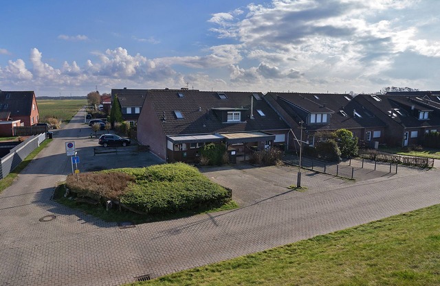 Holiday Home 'Biene Am Meer' with Private Terrace and Wi-Fi