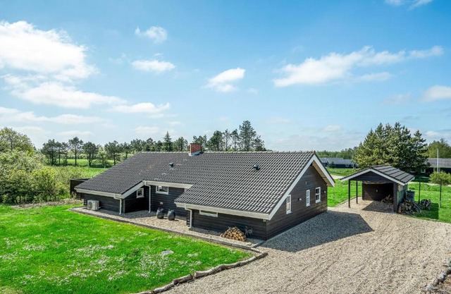 Holiday Home Blomstervangen Oksbøl Iv
