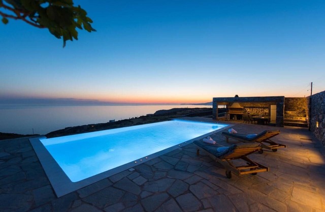 Casa de vacaciones 'Blue Paradise Villa' con piscina privada, Wi-Fi y aire acondicionado