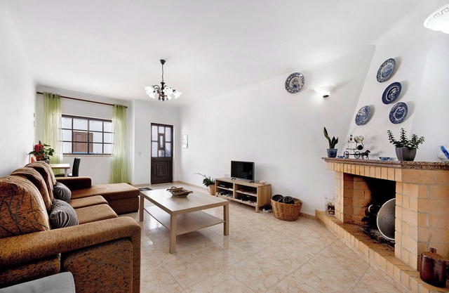 Casa de vacaciones 'Brita' con terraza privada, balcón y Wi-Fi