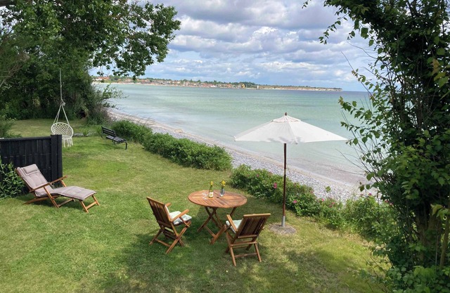 Holiday home by the water in Rødvig, Stevns
