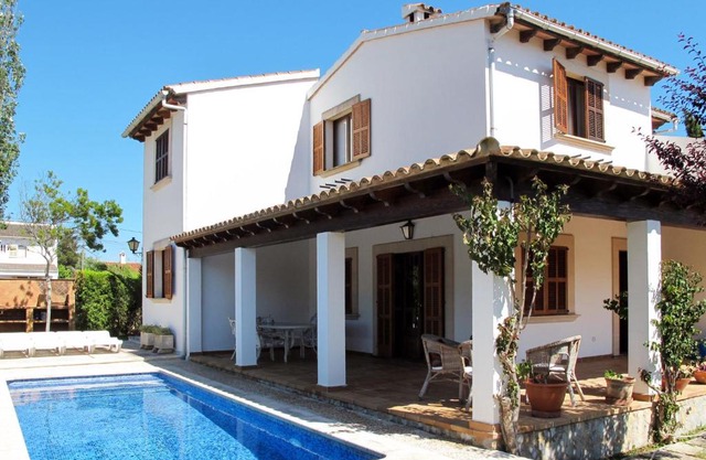 Holiday Home Ca Na Conxa - LAR160 by Interhome