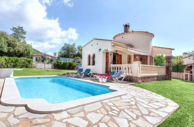 Holiday Home Cabanyes by Interhome
