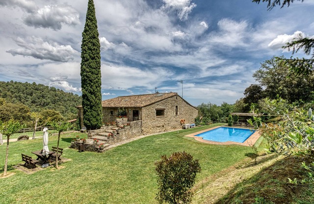 Casa de vacaciones 'Can Soler De Merlant I' con vistas a la montaña, piscina compartida y Wi-Fi