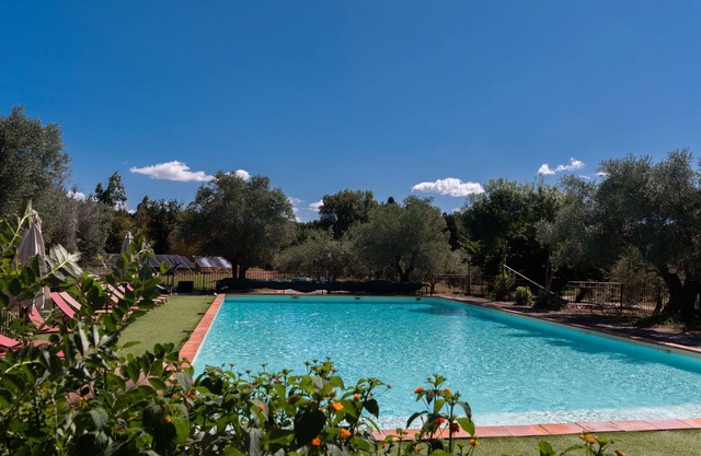 Casa de vacaciones 'Canigou' con piscina compartida, terraza compartida y jardín compartido