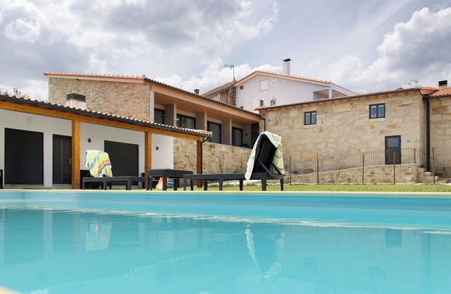 Casa de Vacaciones "Casa Da Marquinhas" con Vista a la Montaña, Piscina, Wi-Fi y Aire Acondicionado