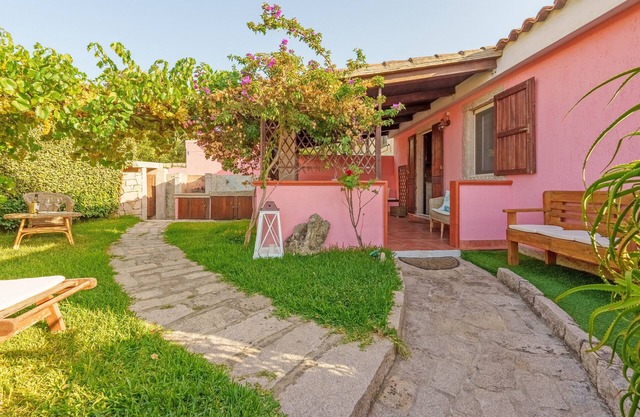 Casa de vacaciones "Casa Baia Vignola" con jardín, terraza y Wi-Fi