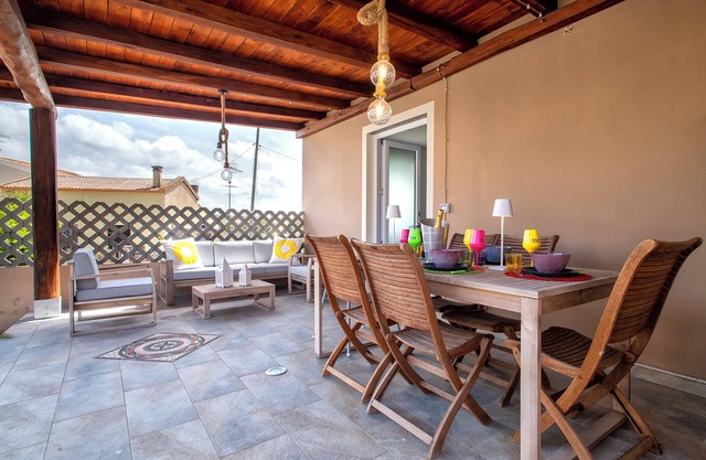 Casa de vacaciones 'Casa Bea' con terraza privada, Wi-Fi y aire acondicionado