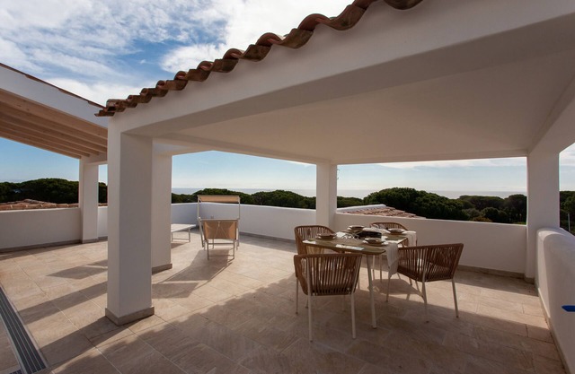 Casa de vacaciones 'Casa Bella Vista' con vistas al mar, jardín, terraza y Wi-Fi