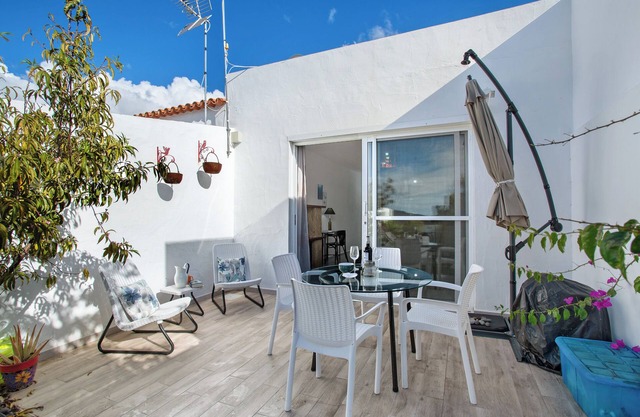 Casa de vacaciones 'Casa Crater 3' con vistas a la montaña, Wi-Fi y aire acondicionado