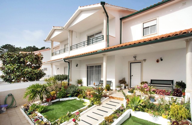 Casa de vacaciones 'Casa Da Cândida' con vistas a la montaña, terraza privada y Wi-Fi