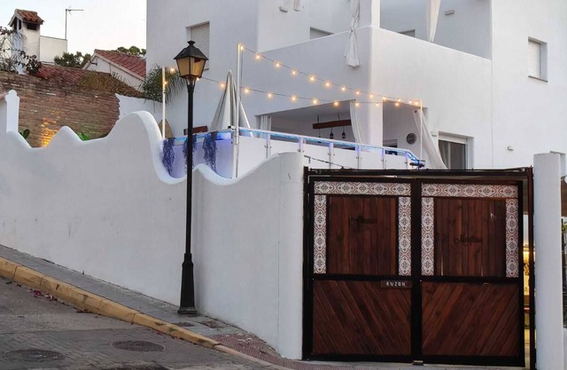 Casa de vacaciones 'Casa Alhamar' con piscina privada, Wi-Fi y aire acondicionado
