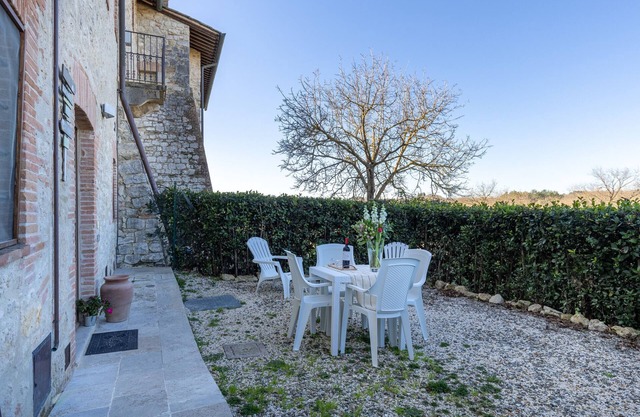 Casa de vacaciones 'Casa Ernesto - Porzione Di Colonica' con jardín privado y Wi-Fi