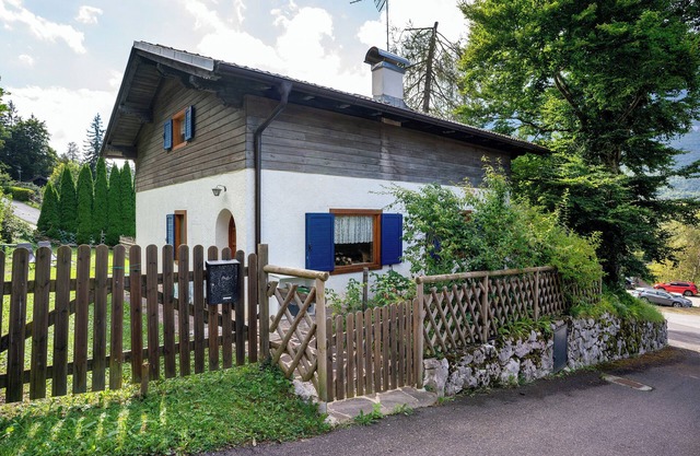 Casa Vacaciones 'Casa Belfort para 9 Personas' con vistas a las montañas, terraza y jardín privado