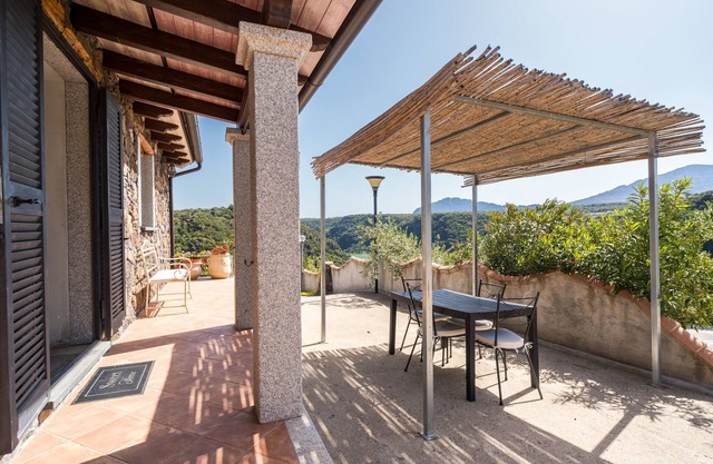 Casa de vacaciones 'Casa Luna' con vistas al lago, Wi-Fi y aire acondicionado