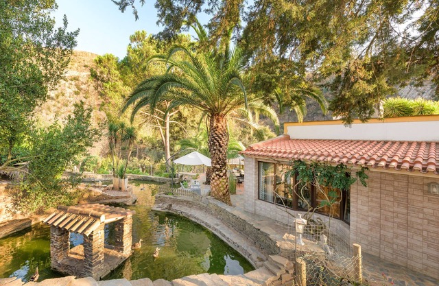 Casa de vacaciones 'Casa Lago - Selão Da Eira' con vistas al lago, piscina compartida y Wi-Fi
