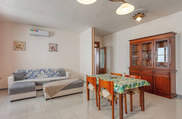 Casa de vacaciones 'Casa Vacanza Zia Candida' con jardín privado y aire acondicionado