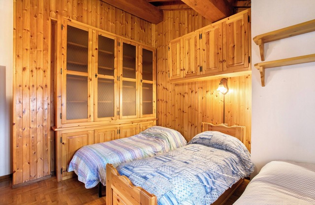 Casa de vacaciones 'Casa Vacanza Menfrey' con vistas a la montaña, jardín privado y balcón