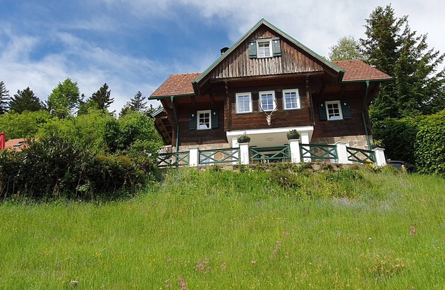 Casa de vacaciones 'Chalet St Lorenzen' con vistas a la montaña, terraza privada y Wi-Fi