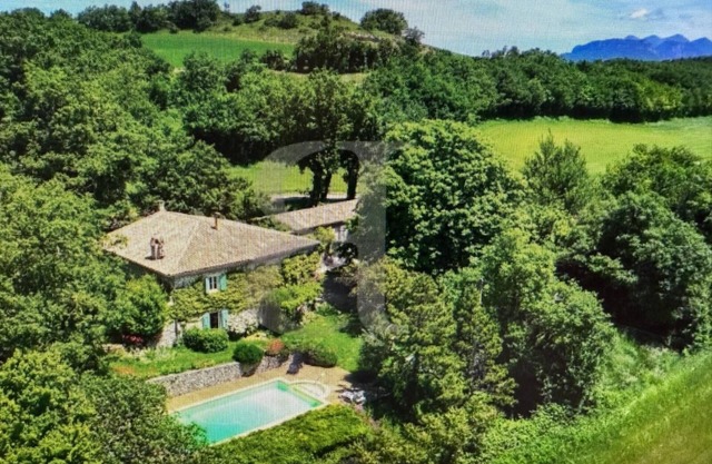 Casa de vacaciones 'Chant D'Etoiles' con piscina privada