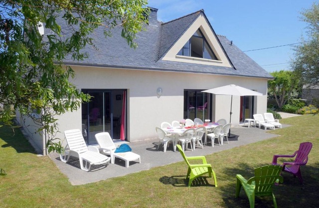 Holiday home close to the beach, Plounéour-Brignogan-Plages