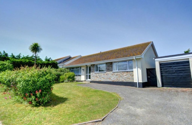 Holiday Home Crescent