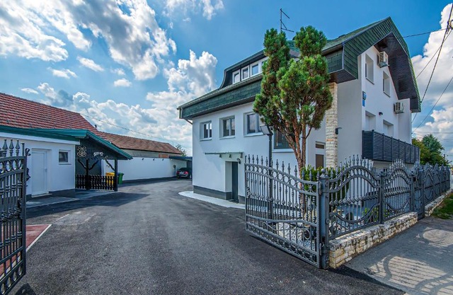 Holiday Home Crux