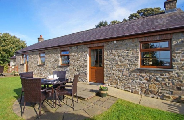 Holiday Home Cwm Onnen