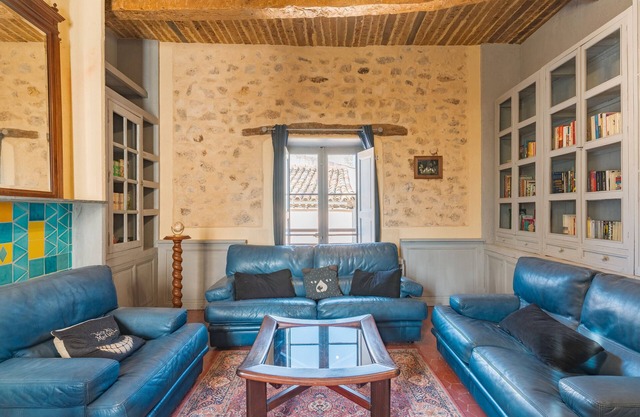 Casa de vacaciones 'Demeure Vigneronne Avec Jardin' con vistas a la montaña, terraza privada y Wi-Fi