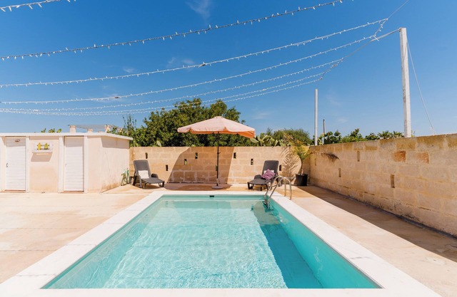 Casa de vacaciones 'Dilauro Con Piscina Exclusive' con piscina privada, terraza y aire acondicionado