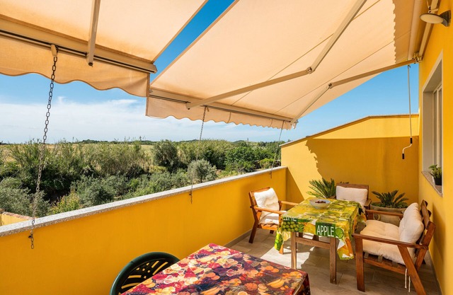 Casa de vacaciones 'Domus Luna' con vistas al lago, terraza y aire acondicionado