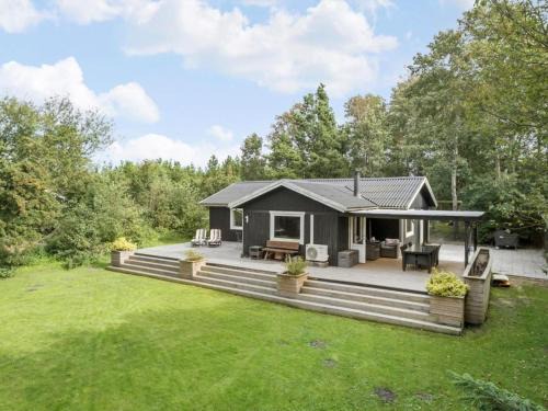 Holiday Home Eine - from the sea by Interhome