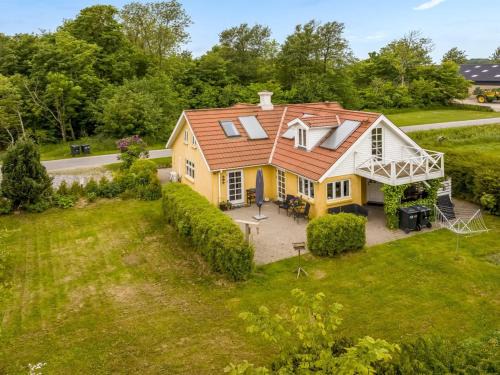 Holiday Home Elza - 2-5km from the sea by Interhome