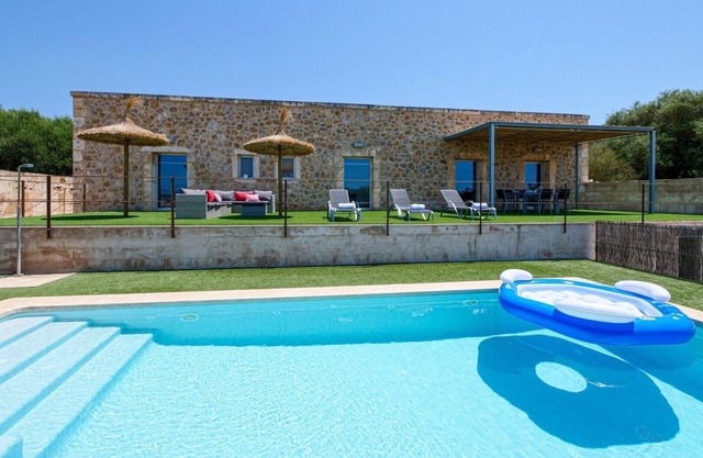 Casa de vacaciones "Es Gassons" con piscina, Wi-Fi, aire acondicionado, terraza y jardín