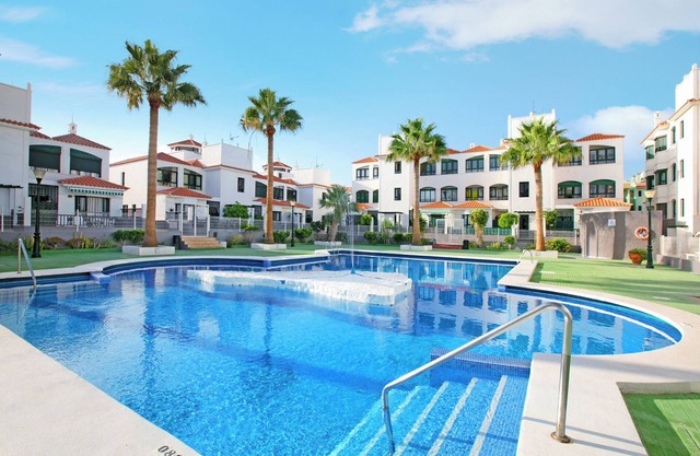 Casa de vacaciones Casa Ana Puertito de Guimar con piscina compartida, terraza y Wi-Fi