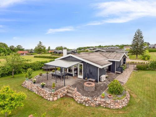 Holiday Home Eweline - 400m from the sea by Interhome