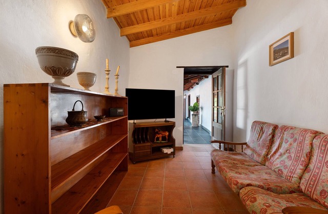 Casa de vacaciones 'Fagundo' con vistas a la montaña, terraza privada y Wi-Fi
