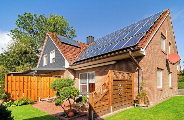 Casa de vacaciones 'Ferienhaus Berdum' con terraza privada, jardín privado y Wi-Fi