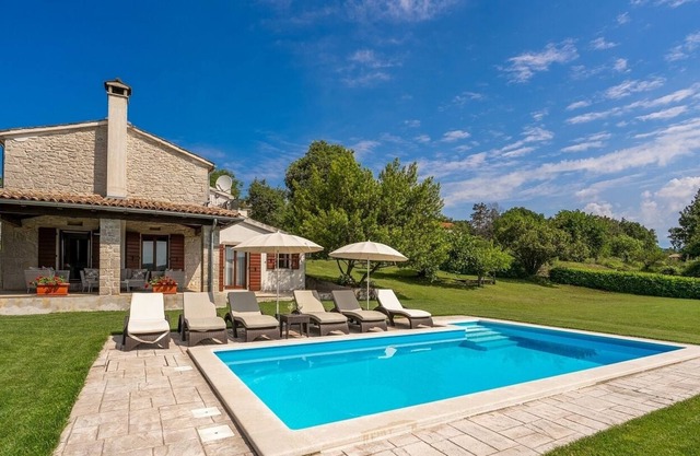 Villa Garibaldi, Pračana, Buzet, Istria Central