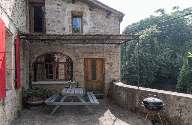 Casa de vacaciones 'Maison De Village - L'Externat' con terraza privada, Wi-Fi y aire acondicionado
