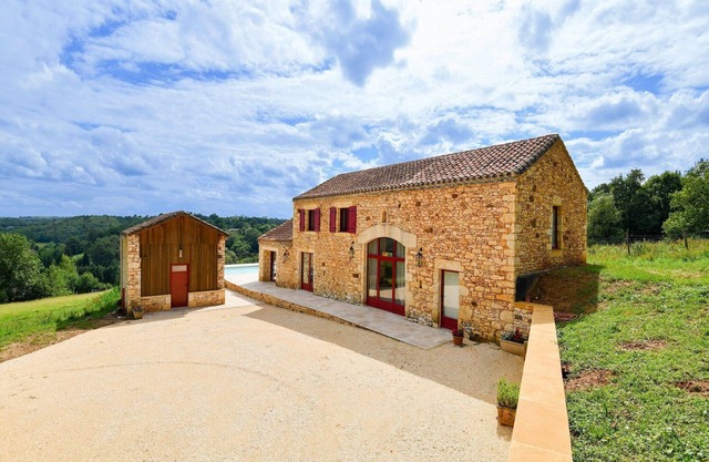 Casa Vacacional en Sarla con Piscina Privada