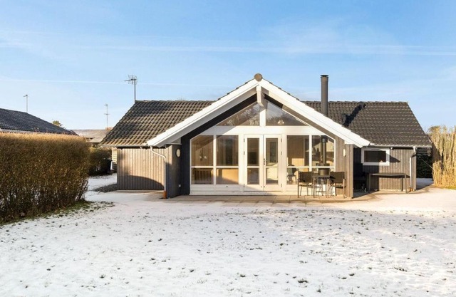 Holiday Home Gertrud - from the sea by Interhome