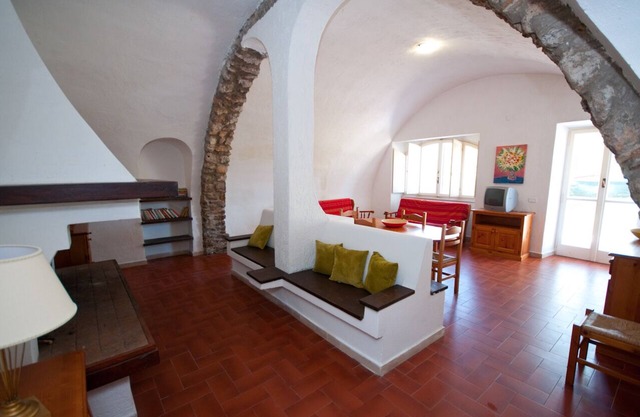 Casa de vacaciones en Giannella con 3 habitaciones, capacidad 8
