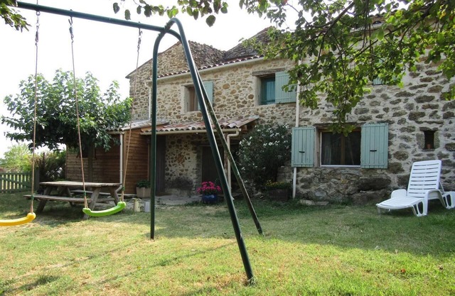 Holiday Home 'Gîte La Ferme' with Mountain View, Garden & Wi-Fi