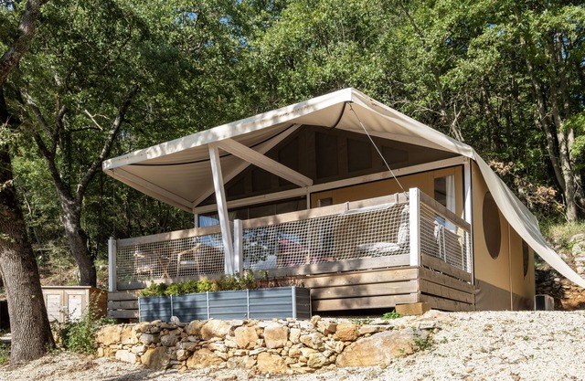 Casa de vacaciones 'Glamping La Ghianda 2' con vistas a la montaña, Wi-Fi y aire acondicionado