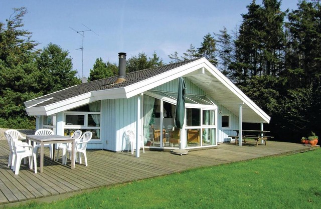 Holiday Home Gulspurvevænget Humble V