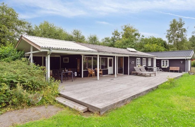 Holiday Home Gunlög - 1-3km from the sea by Interhome